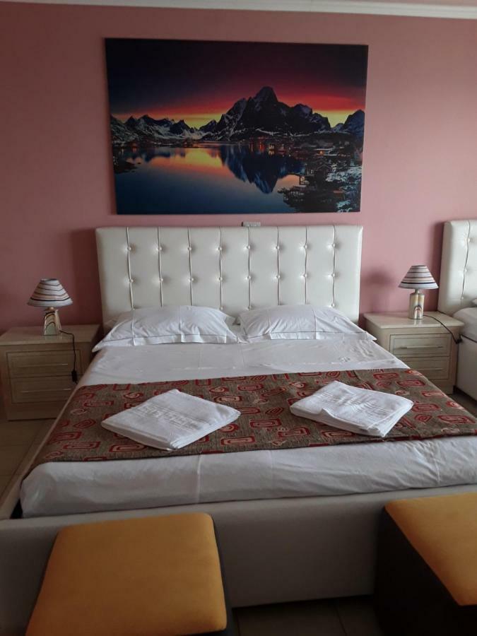 Odhisea Hotel Restaurant Кепаро Экстерьер фото